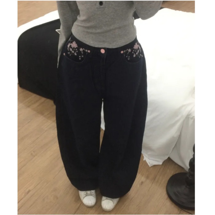 Embroidery Jeans Sakura - Jeans Sakura Ricamati a Vita Alta,