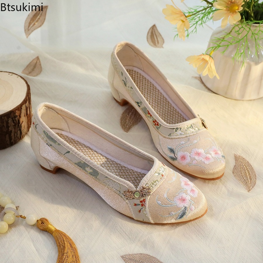 Embroidery Shoes - Nuove Scarpe da Donna 2026 Stile
