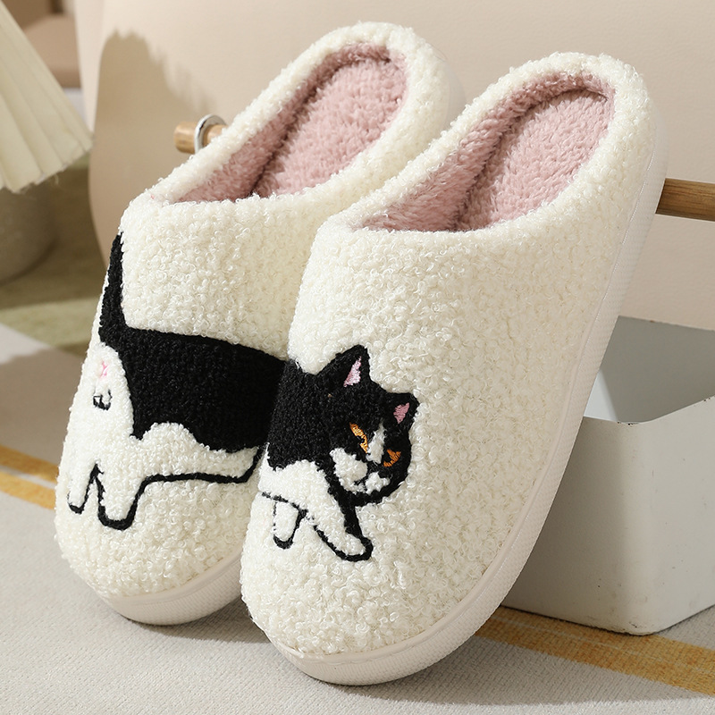 Embroidery Shoes - Pantofole da casa in peluche con