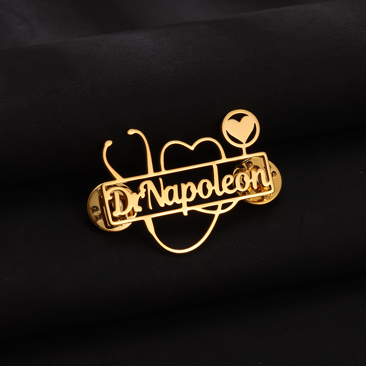 Spilla con stetoscopio persona - Embroidery Icon recensione e prezzo