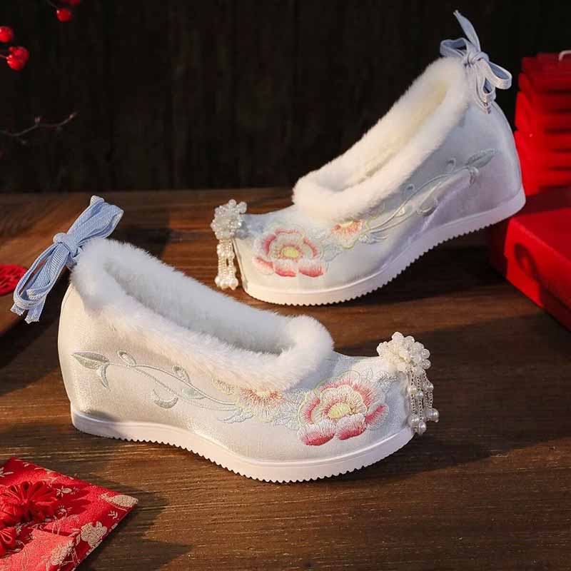 Taglie forti da donna 41 #   S - Embroidery Shoes recensione e prezzo