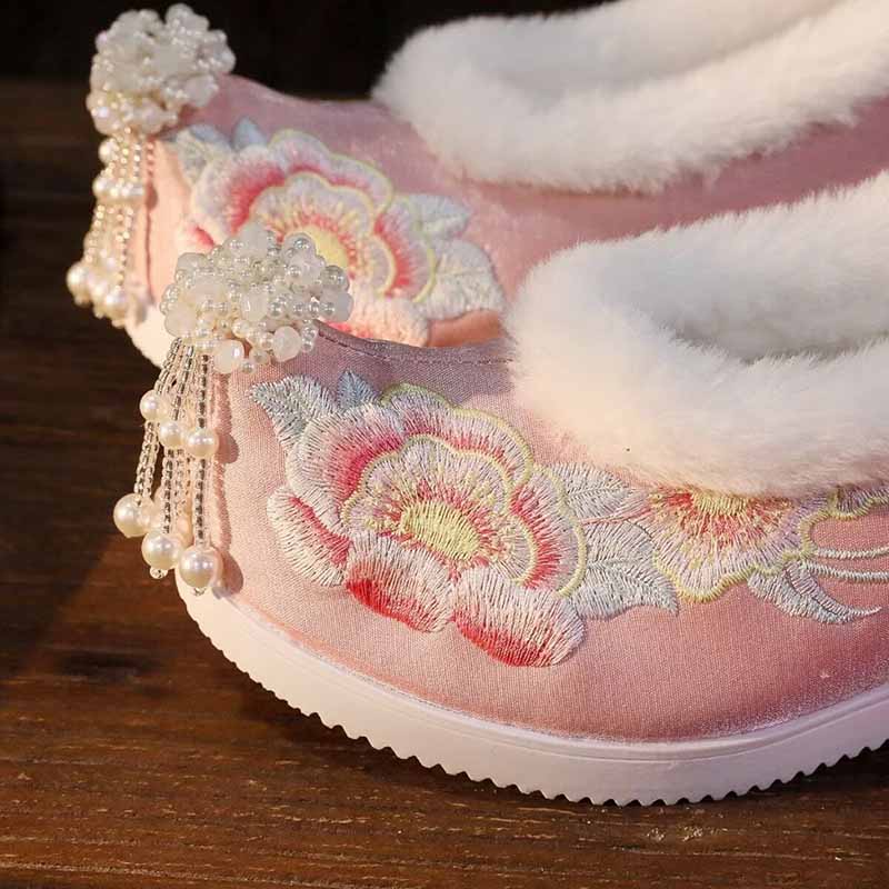 Taglie forti da donna 41 #   S - Embroidery Shoes recensione e prezzo
