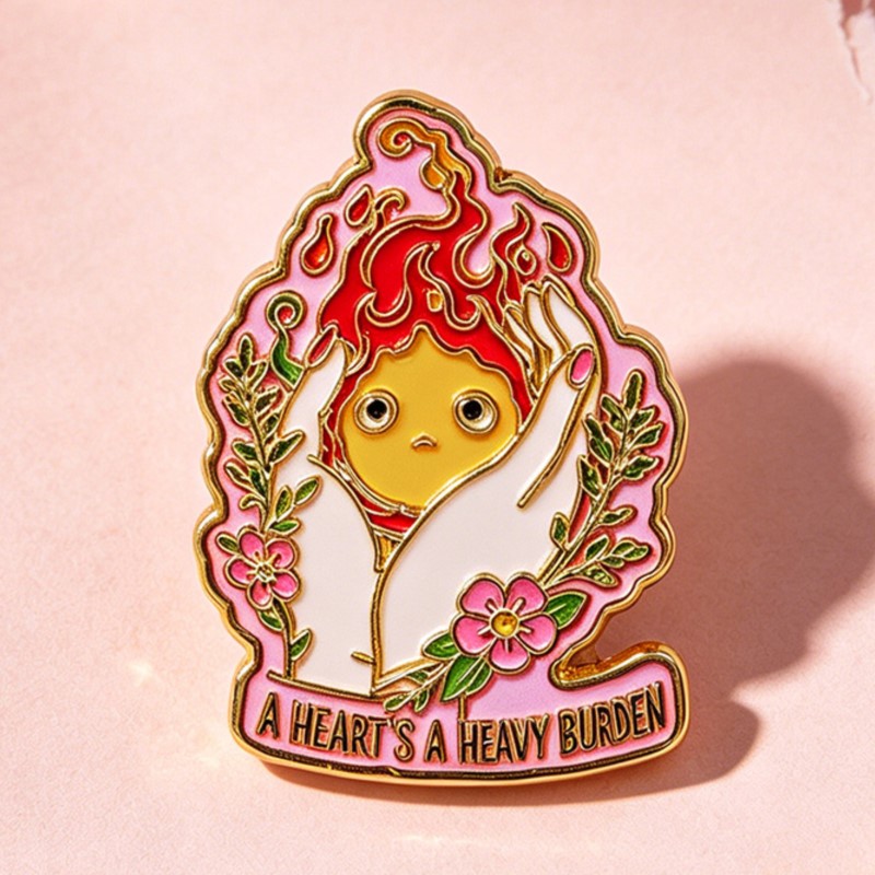 Spilla in smalto 'A HEART'S A  - Embroidery Textile recensione e prezzo