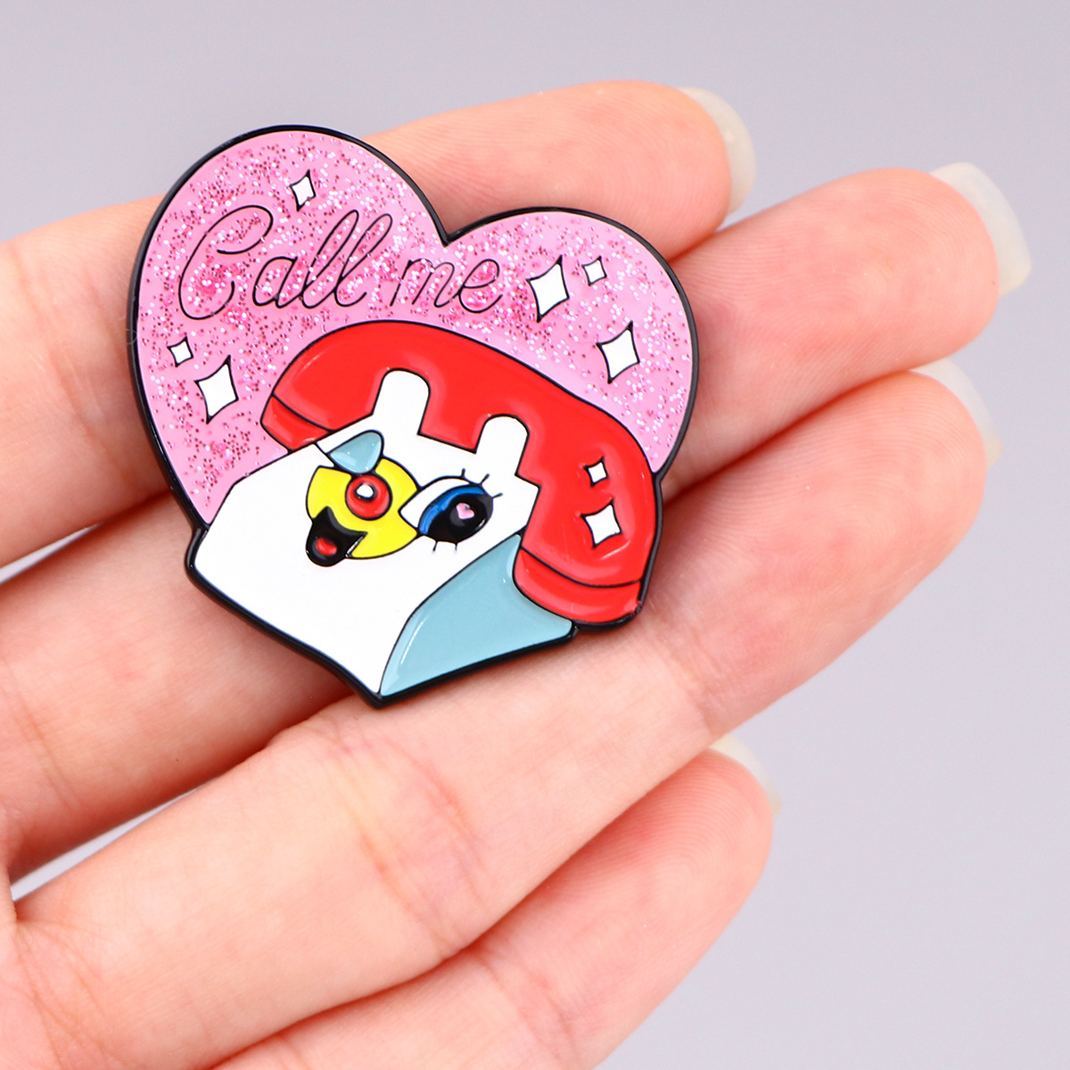 Spilla in lega a forma di raga - Embroidery Icon recensione e prezzo