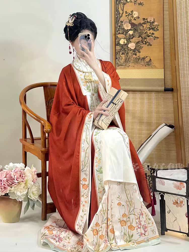 Completo Hanfu Dinastia Ming p - Embroidery Horse recensione e prezzo