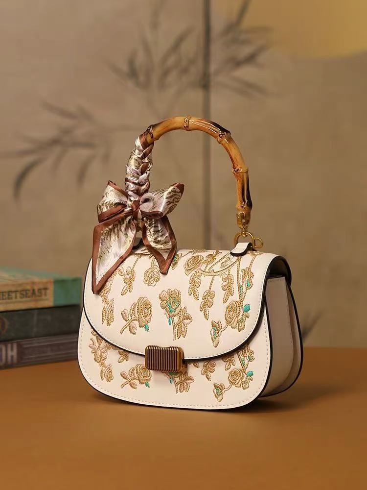 Borsa da Donna di Alta Qualità - Embroidery Texture recensione e prezzo