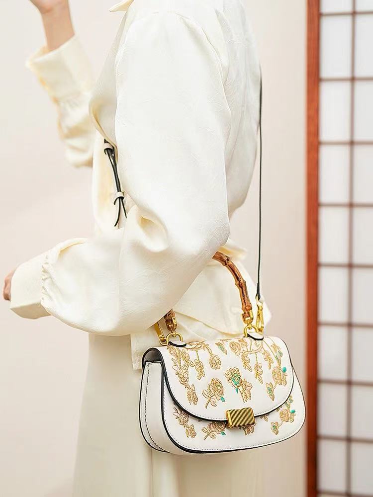 Borsa da Donna di Alta Qualità - Embroidery Texture recensione e prezzo