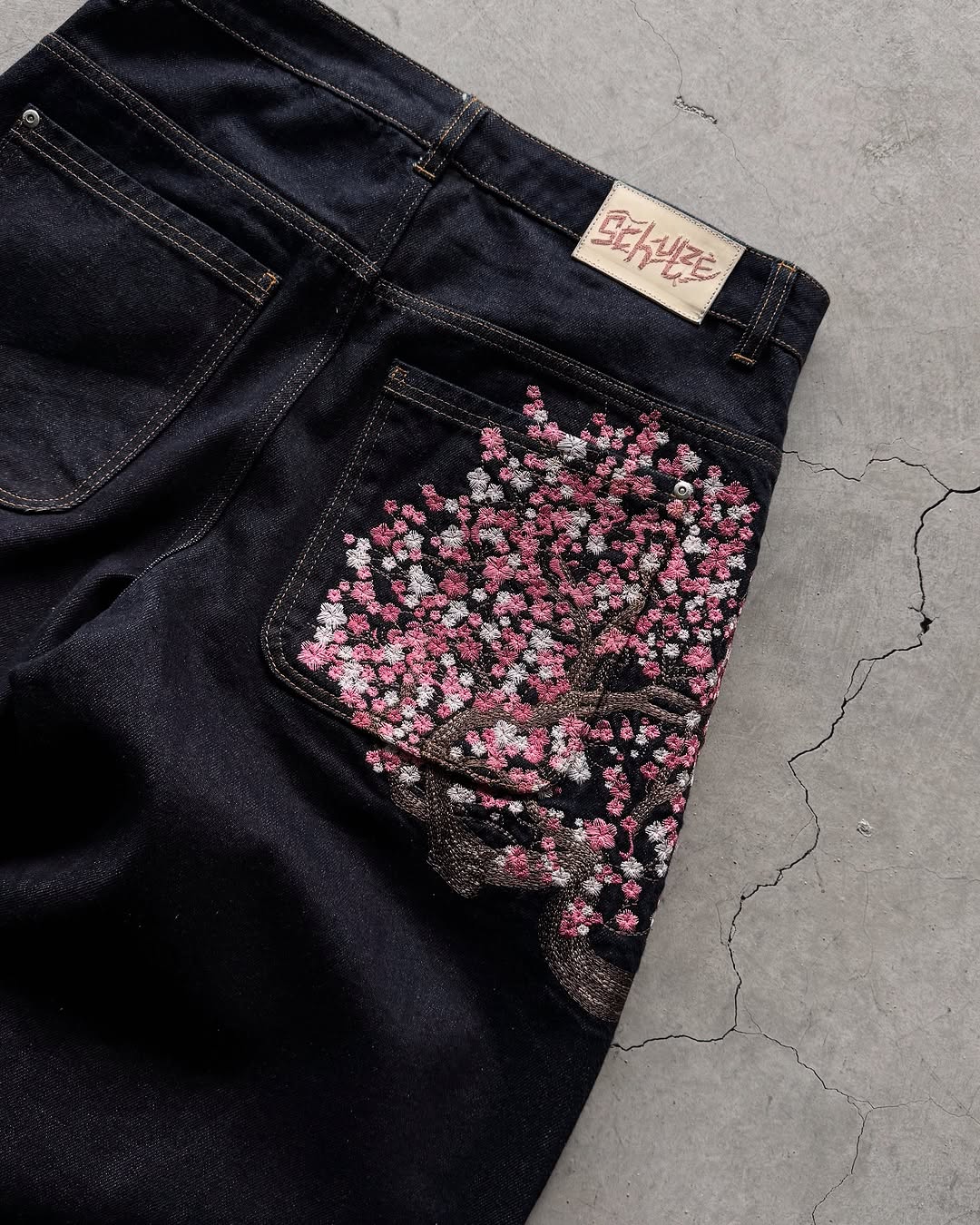 Jeans da Uomo con Ricamo Sakur - Embroidery Jeans Sakura recensione e prezzo