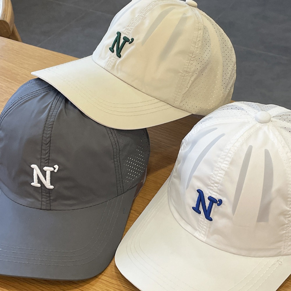 Cappellino da Baseball con Ric - Embroidery Letter N recensione e prezzo
